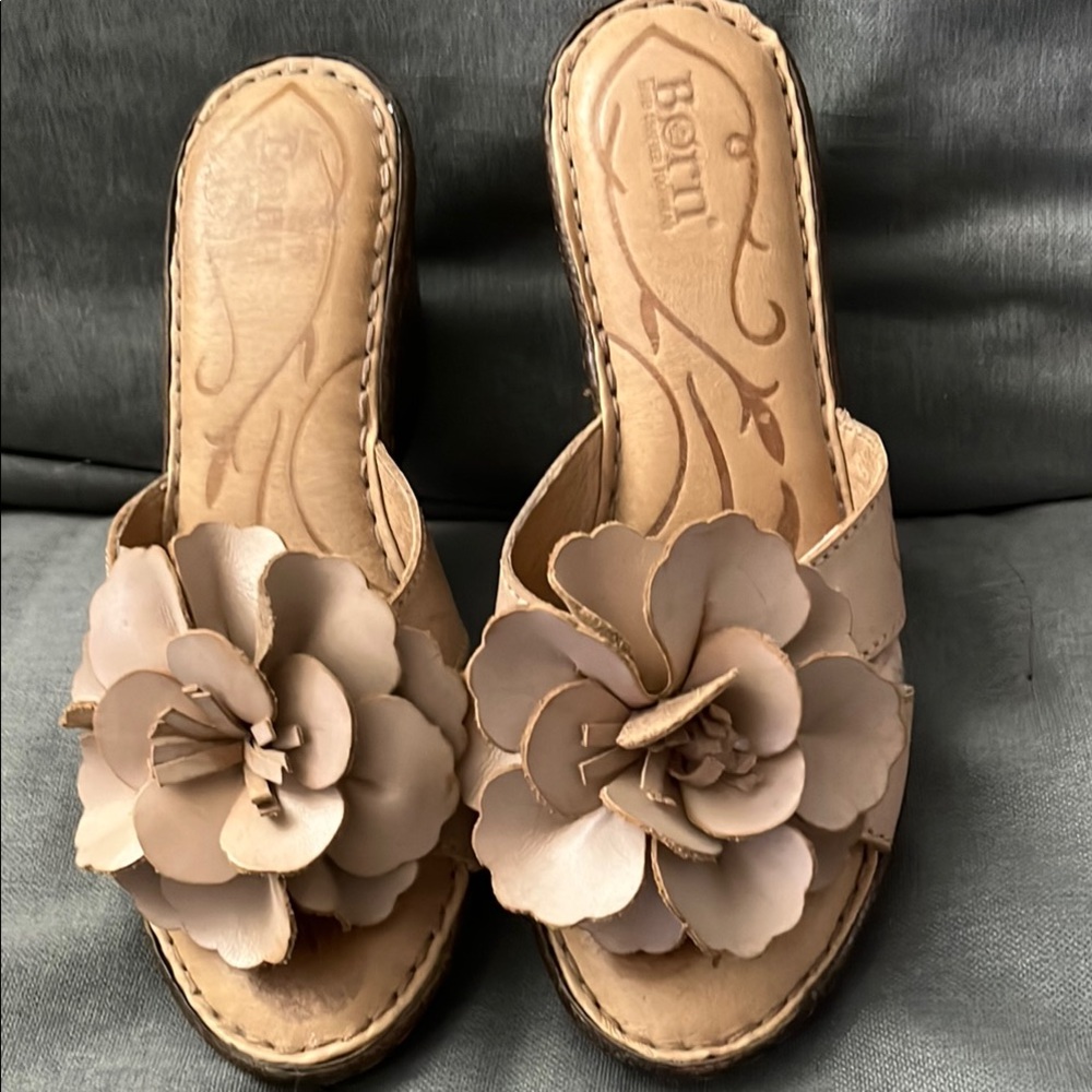 Tan Floral Women's Slide Sandals